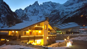 Shatush Hotel